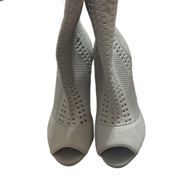 Charles (Charles David) peep toe mesh high heel bootie 7.5
NWOT - Picture 2 of 5